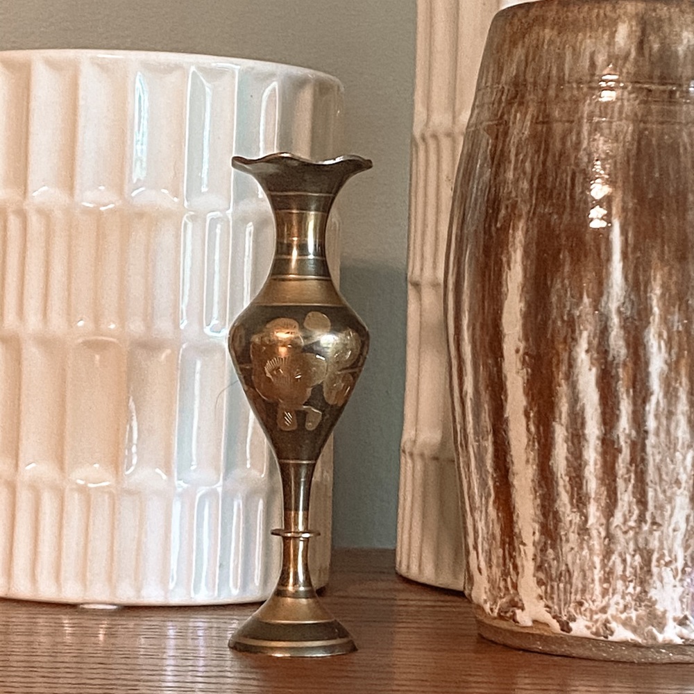 Black and gold ornate flower vase candle holder